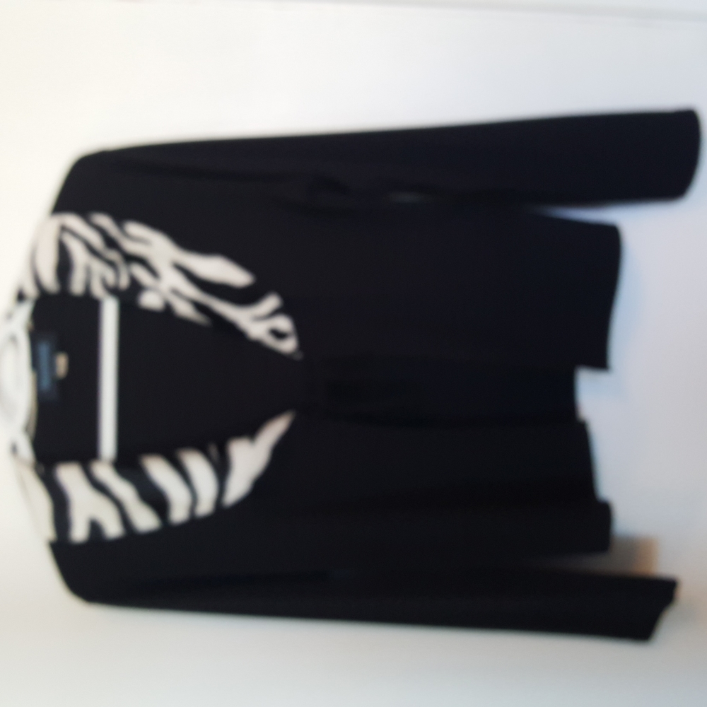 Black long sleeve open front short jacket with zibra collar
